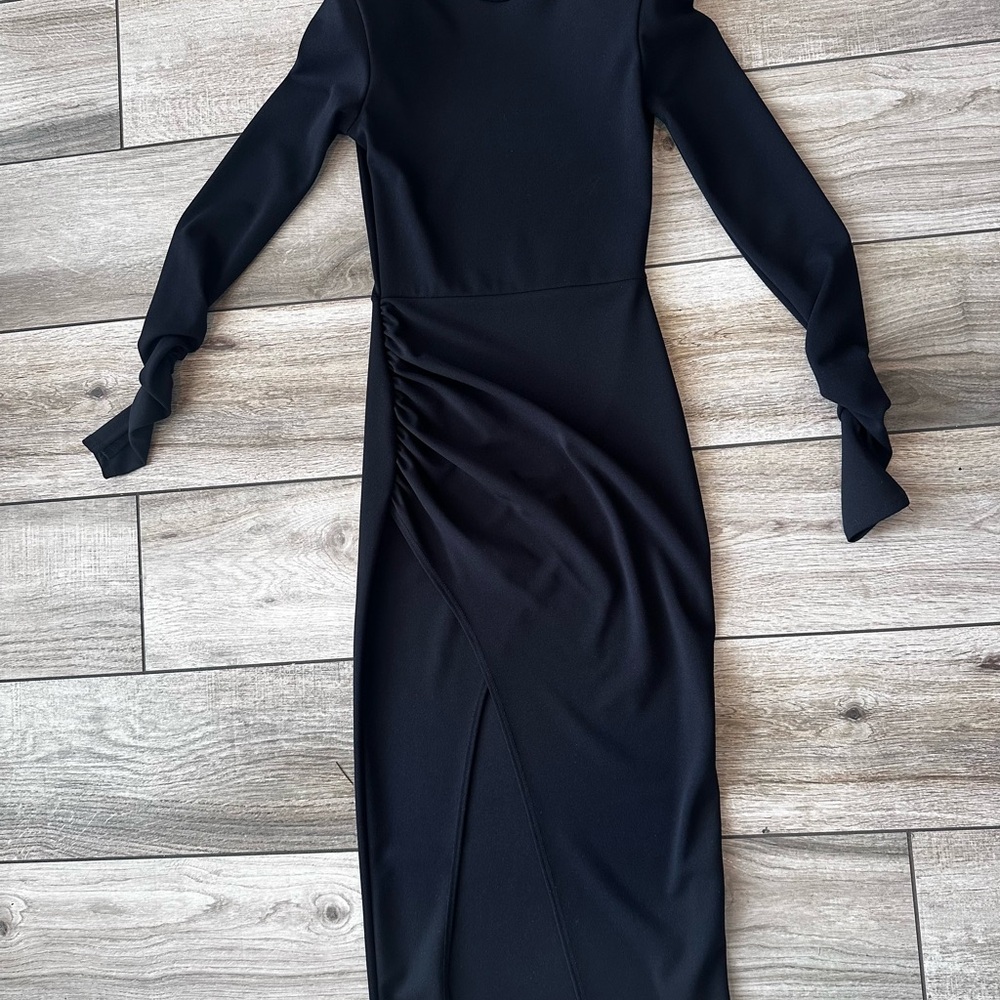 Elegant Black Long Sleeve Dress